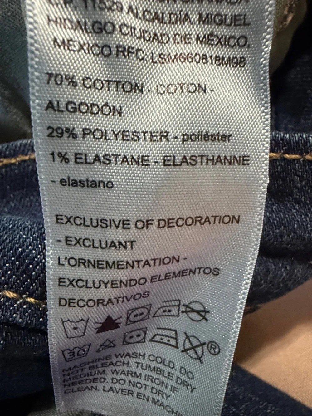 Levi Strauss Signature Women's Medium Dark Blue Midrise Jeans - Picture 7 of 9